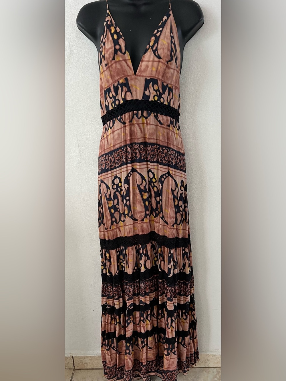 Elegant Black and Brown Maxi Dress
